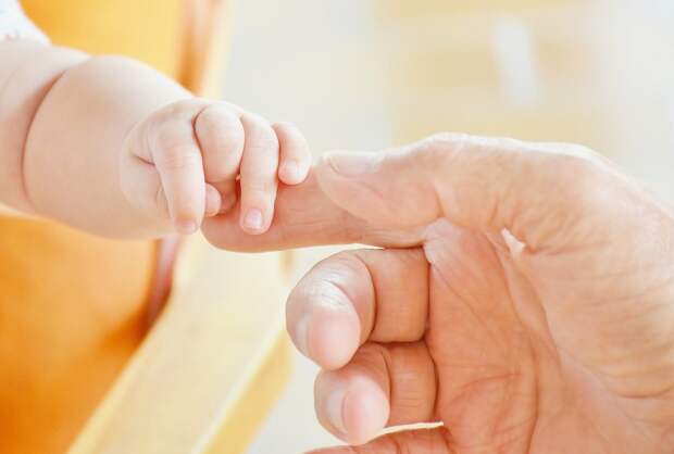 baby-hand-infant-child-451853