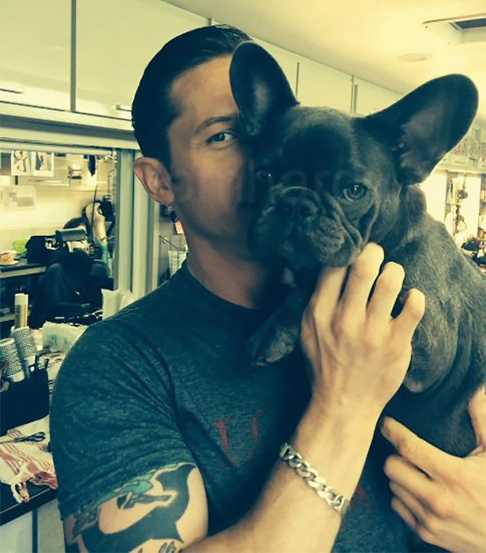 https://sobakibalabaki.com/wp-content/uploads/2017/09/love-for-dogs-tom-hardy-28-59bf87391d61e__700.jpg