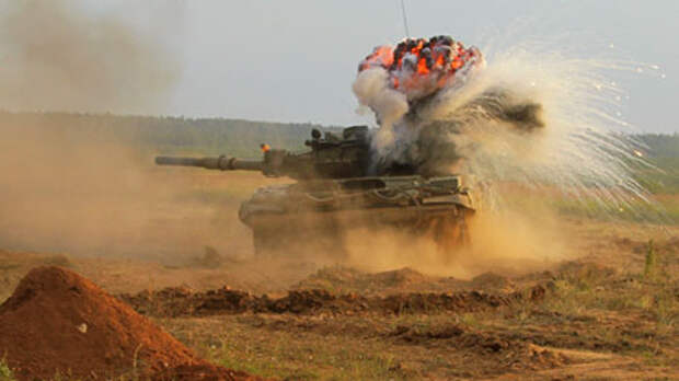 Танки Т-90, Армия Сирии и ВКС РФ прорывают оборону ИГИЛ в пустыне у Пальмиры 
