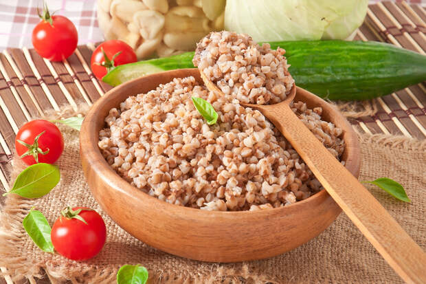 Врач объяснила, кому нельзя есть гречку