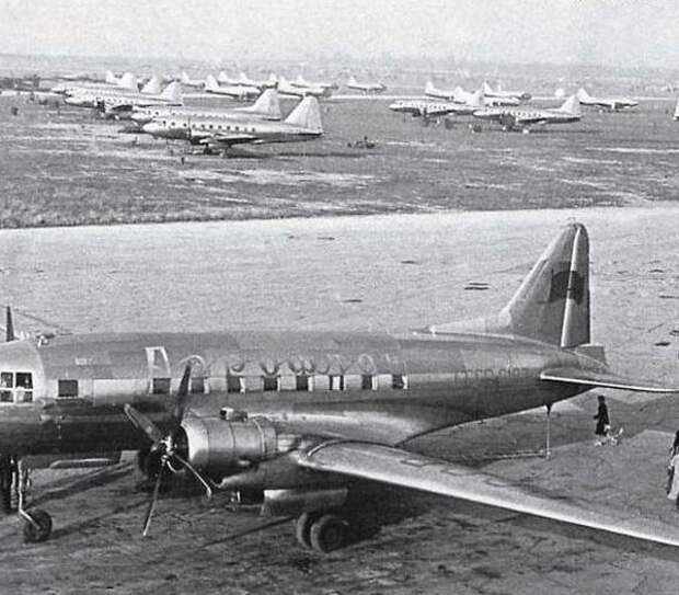 4.Ил-12 Аэрофлота. Ходынка. 1949 г.