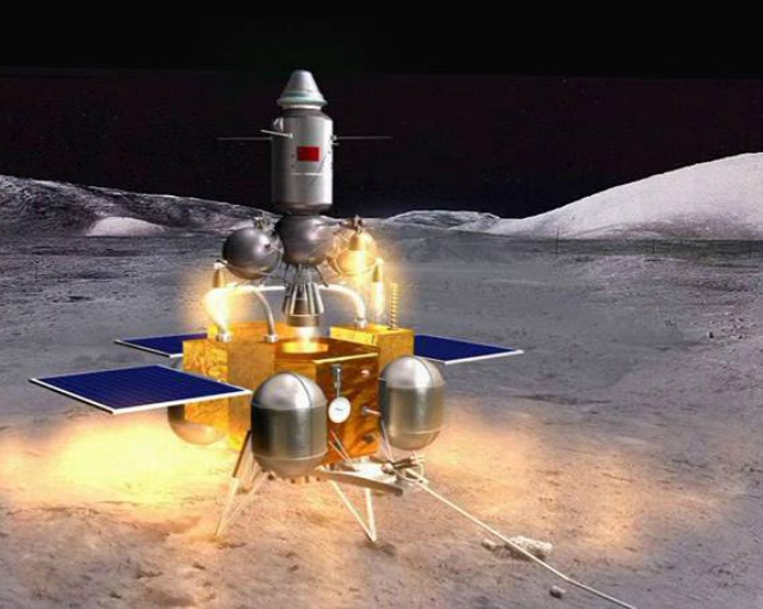 Китайский космический аппарат Чанъэ-5 доставит на Землю 2 килограмма лунного грунта.