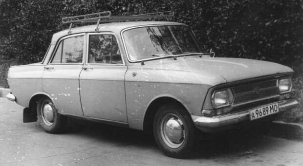 Экспортный ИЖ-412 с оригинальной облицовкой авто, автомобили, азлк, олдтаймер, ретро авто, советские автомобили