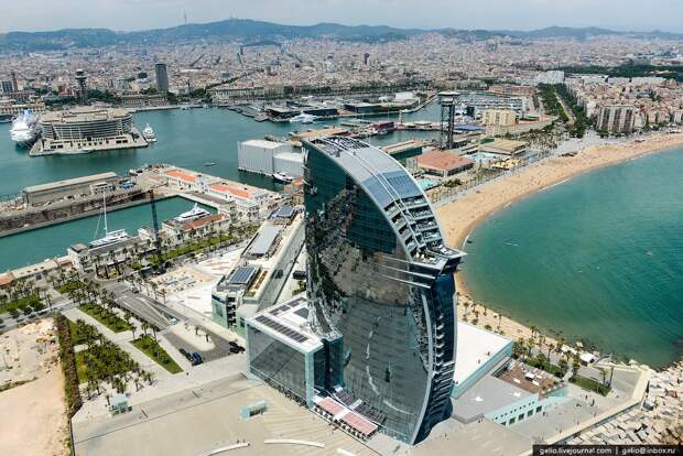 Отель «W Barcelona» Отель «W Barcelona»