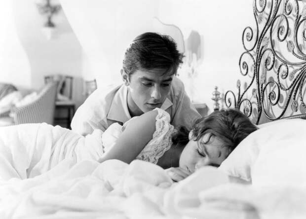 Мари Лафорэ и Ален Делон. Фото / Marie Laforet and Alain Delon photo. На ярком солнце / Plein Soleil. 1960