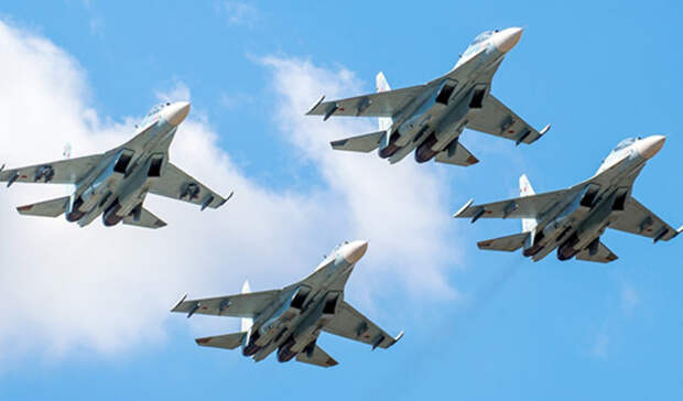 Бомбардировщики ВКС России провели тренировочные полеты над Чукоткой