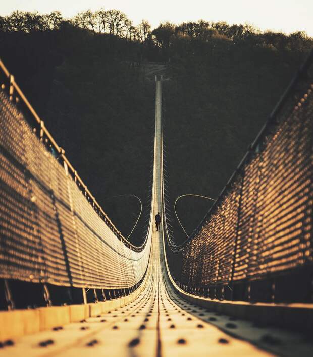 12. Самый длинный подвесной мост в Германии. @lennartpagel.