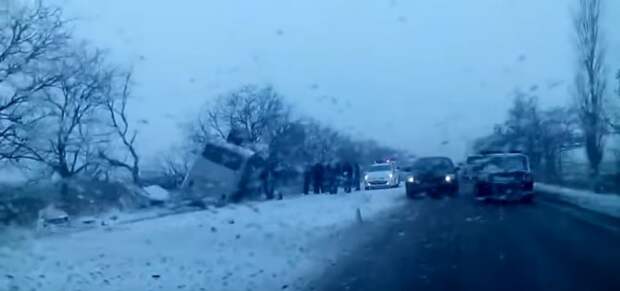 Число погибших в ДТП на трассе в ХМАО возросло до десяти человек (ВИДЕО) Число погибших в ДТП на трассе в ХМАО возросло до десяти человек (ВИДЕО)