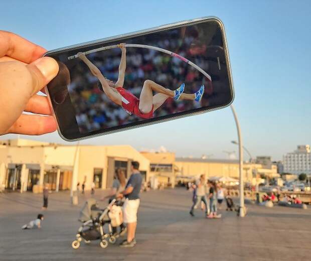 Новый взгляд на мир с помощью телефона (30 фото) Новый взгляд на мир с помощью телефона (30 фото)