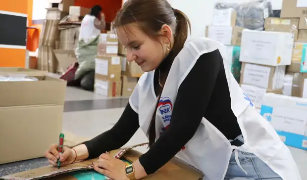 «Единая Россия»: В Донбасс направлено уже свыше 7,2 тысячи тонн гуманитарной помощи