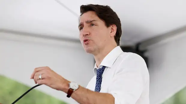 Трюдо привился от COVID-19