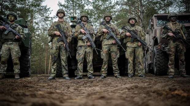 Огонь до поражения: Прибалтика повышает риски военного столкновения НАТО и РФ