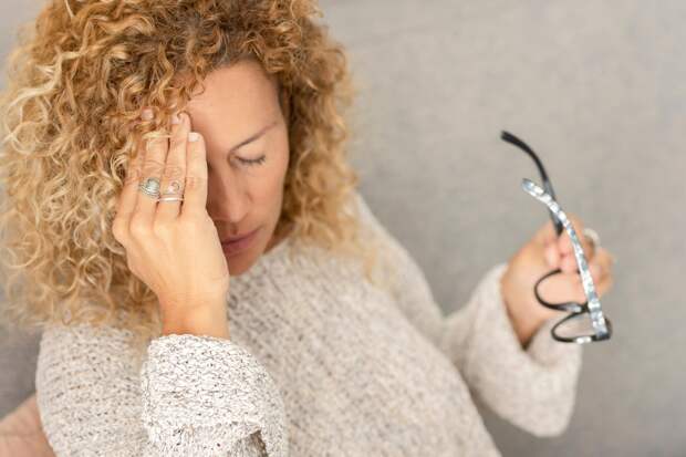 Девушка приняла симптомы смертельного заболевания за мигрень