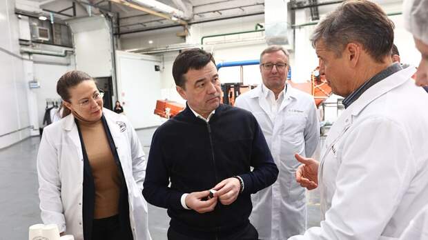 Андрей Воробьев посетил производство «Московской кофейни на паяхъ»