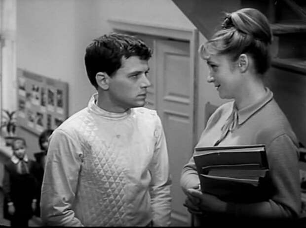Клара Румянова в фильме *Звонят, откройте дверь*, 1965 | Фото: kino-teatr.ru