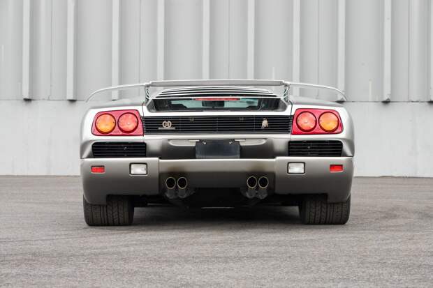 Редкий суперкар Lamborghini Diablo SE30: таких было выпущено 150 экземпляров