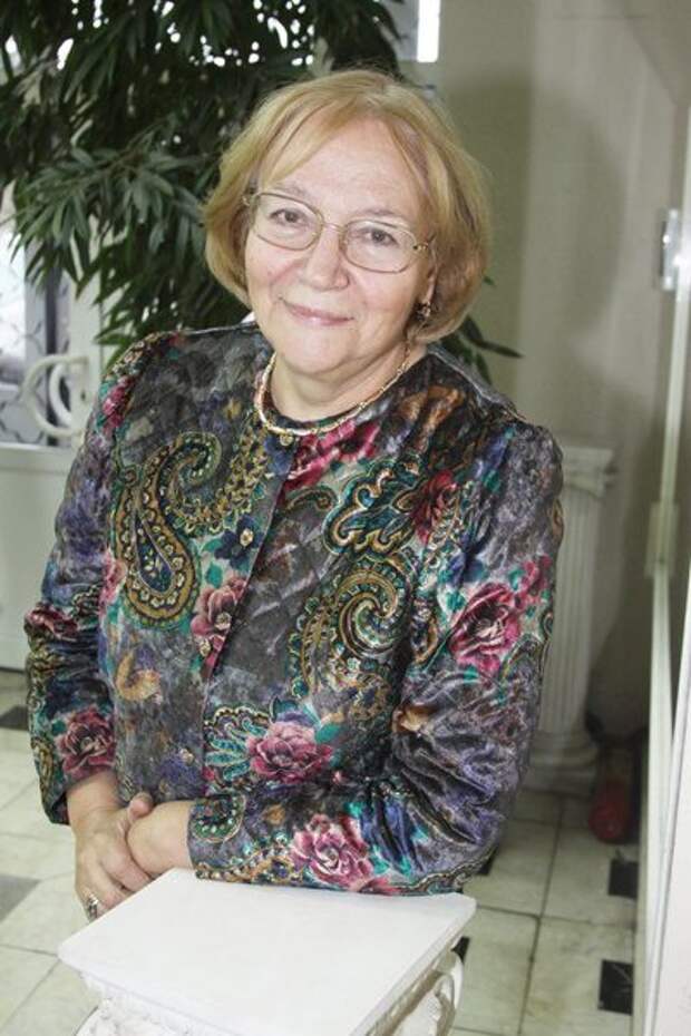 Елена Санаевой исполнился 81 год
