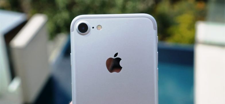 Лига Ставок подарит новым игрокам 100 iPhone 7