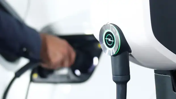 В Башкирии парковку для владельцев электромобилей сделали бесплатной