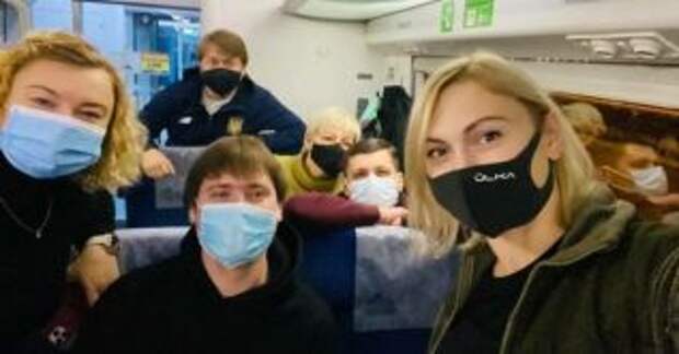 120 депутатов поехали на передовую в Донбассе