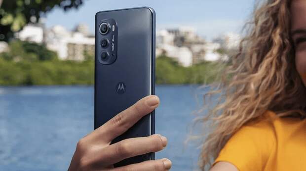 OLED, 144 Гц и MediaTek Dimensity 1050 за 500 долларов. Представлен Motorola Edge 2022