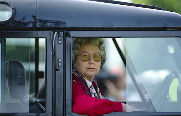 Неважно кто пассажиры, важно кто у них водитель! Елизавета II, автомобили, королева Англии, юмор