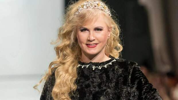 Светлана Разина объяснила странное поведение Ларисы Долиной на фоне скандала с квартирой в Хамовниках