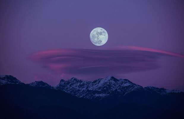 «Голубая Луна» в потрясающих фотографиях