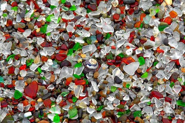 Стеклянный пляж — Форт-Брэгг, Калифорния  Glass Beach — Fort Bragg, California