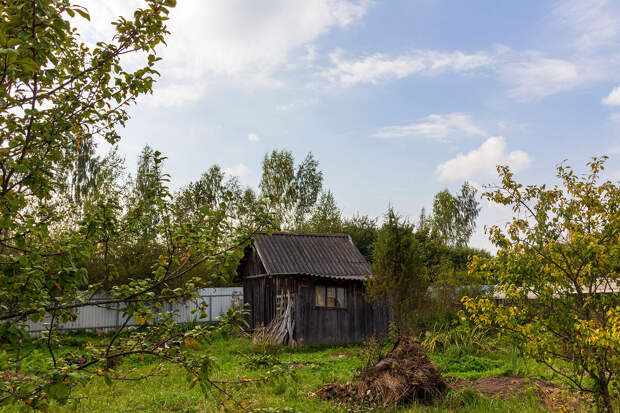 Юрист Хорошилов: нарушение отступов может привести к требованию снести дом
