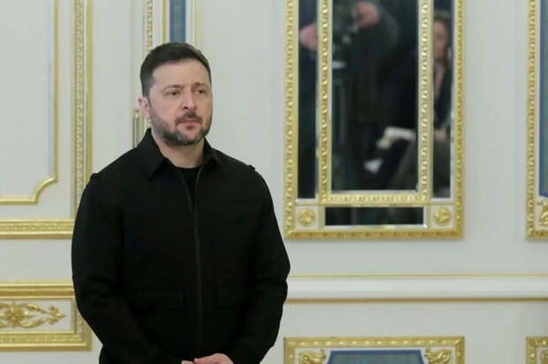 Зеленский продлил действие военного сбора в Украине