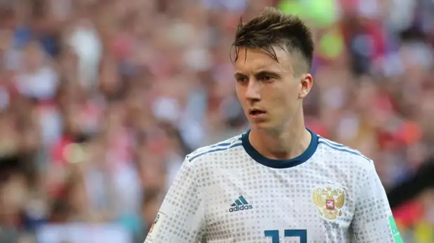 Футболист ЦСКА Кучаев рассказал, как Головин пытался его научить играть в Dota 2