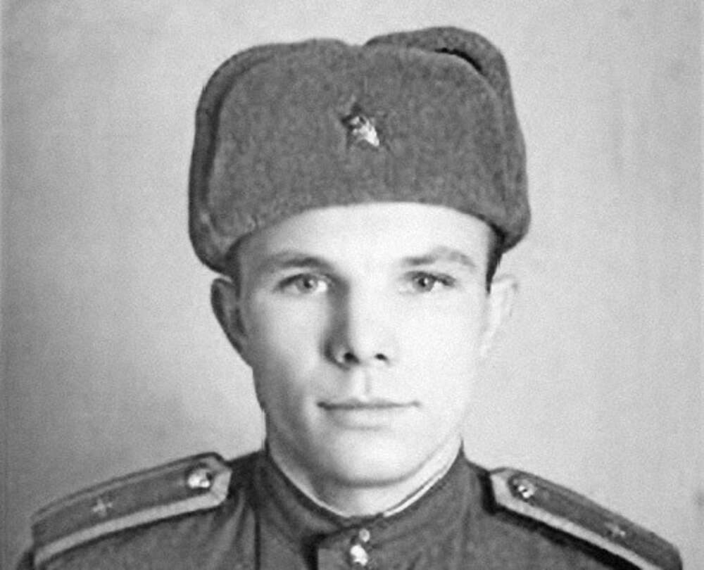 Юрий алексеевич гагарин в детстве фото