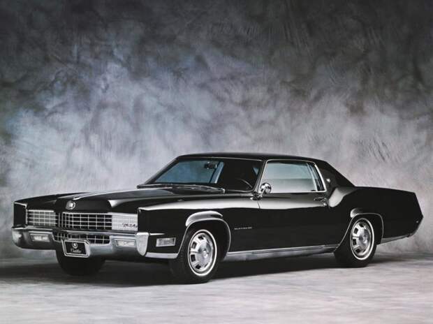 9. Cadillac Fleetwood 1975 авто, политика, факты