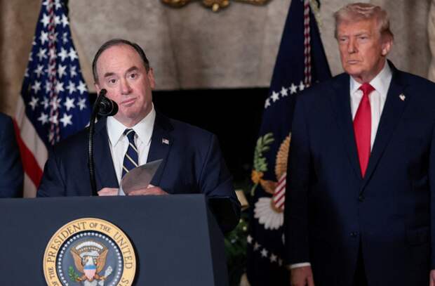 Министр ВМС США ушел в отставку