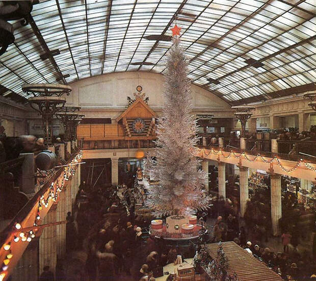 Детский мир в 1970е.jpg