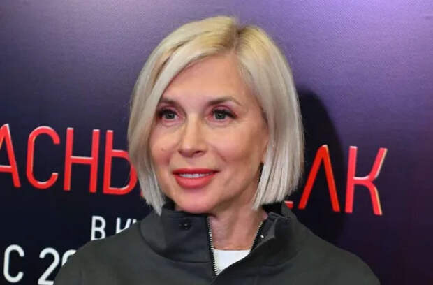 Алена Свиридова умилила Сеть милым кадром с сыном: «Просто Аполлон»
