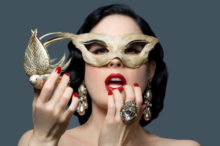 Безупречная Dita Von Teese.