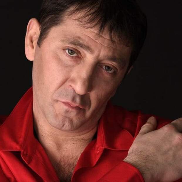 Пресса, в этот вечер ни о чем не подозревающий Григорий Лепс с