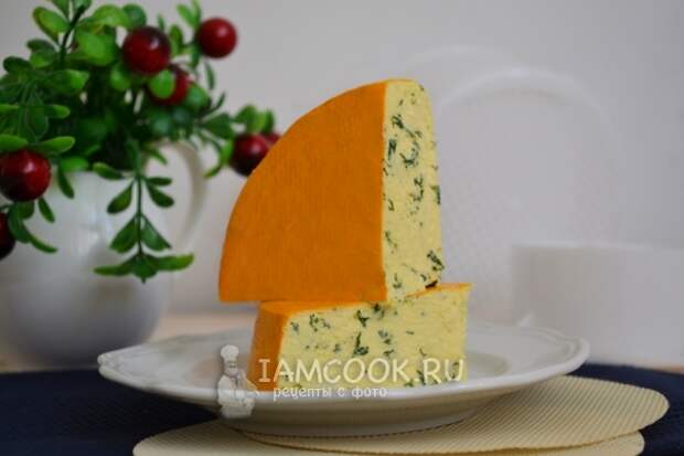 Фото домашнего творожного сыра с зеленью