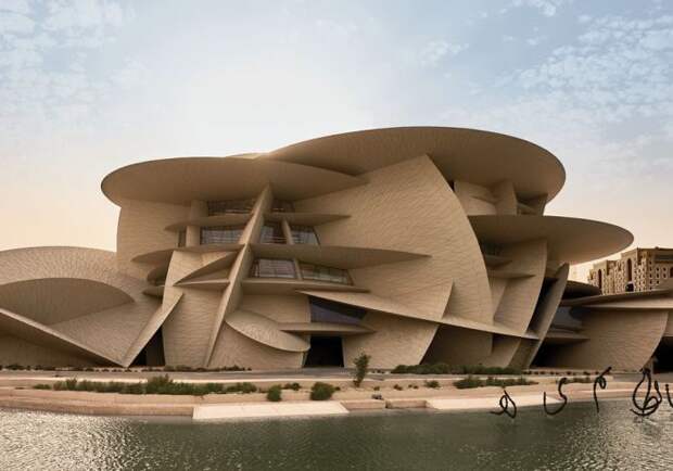 Здание Национального музея Катара в Дохе. | Фото: Джеймс Меррелл.