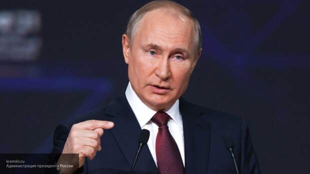 Политолог Марков объяснил равнодушие Путина к оскорблениям Байдена  
