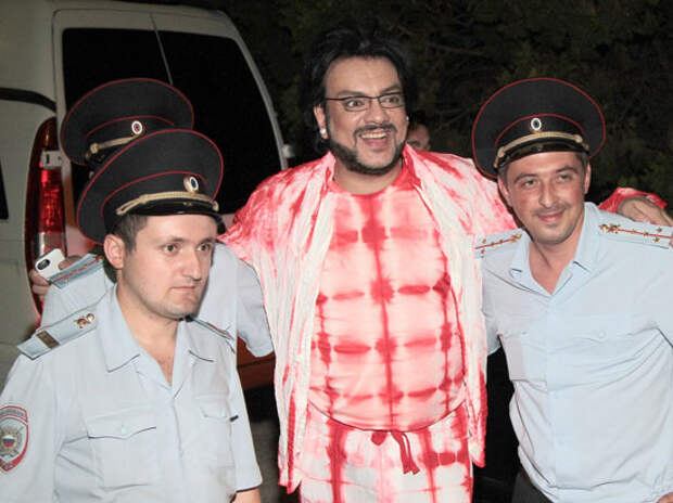 Басков и Киркоров опровергли слухи об отмене гастролей в Крыму Басков и Киркоров опровергли слухи об отмене гастролей в Крыму