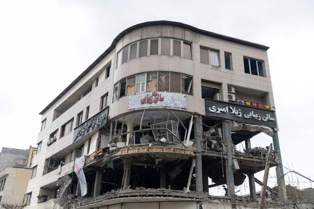 Лавров и Аракчи призвали избегать действий, подрывающих дипломатию по Ирану