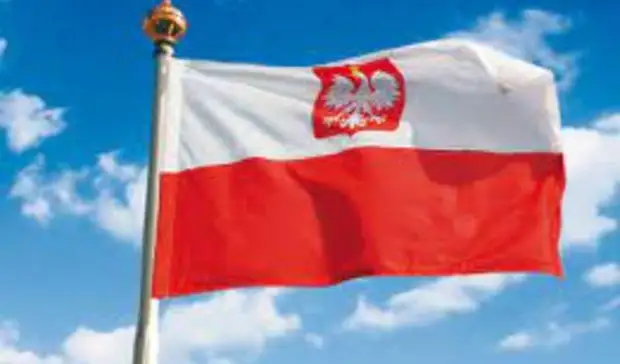 Россия выслала 45 польских дипломатов