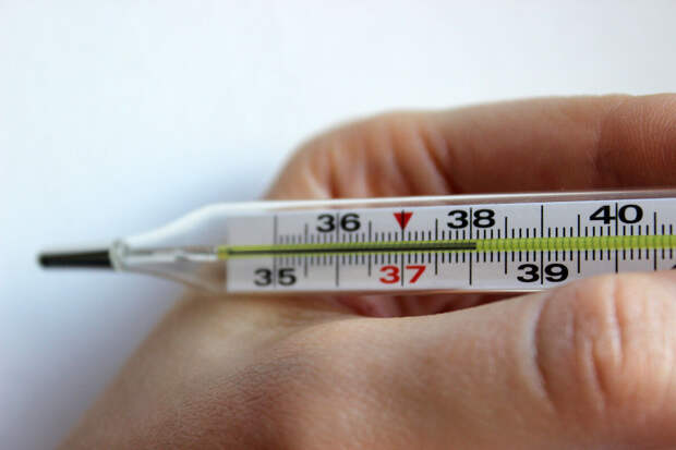 Профессор Юрасов: получить острое отравление из-за разбитого градусника маловероятно