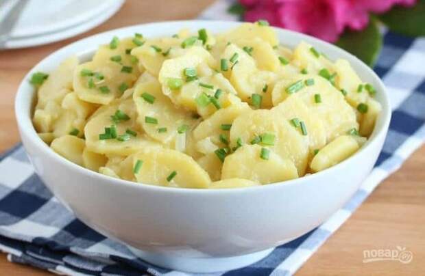 Салат из картофеля и лука Салат из картофеля и лука