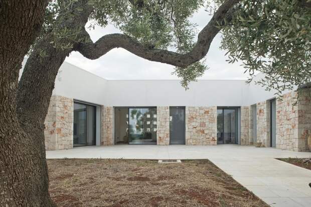 Дизайн современного умного дома на юге Италии