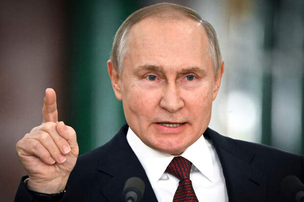 Путин анонсировал войну с олигархами в России - МК
