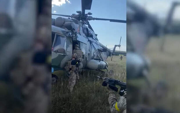 Каких только историй ни приносят смутные времена, особенно в период боевых действий.-8
